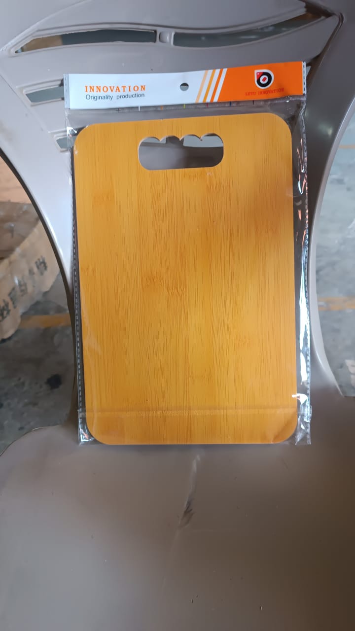 Wooden Chopping Board For Vegetable Cutting & Kitchen Use