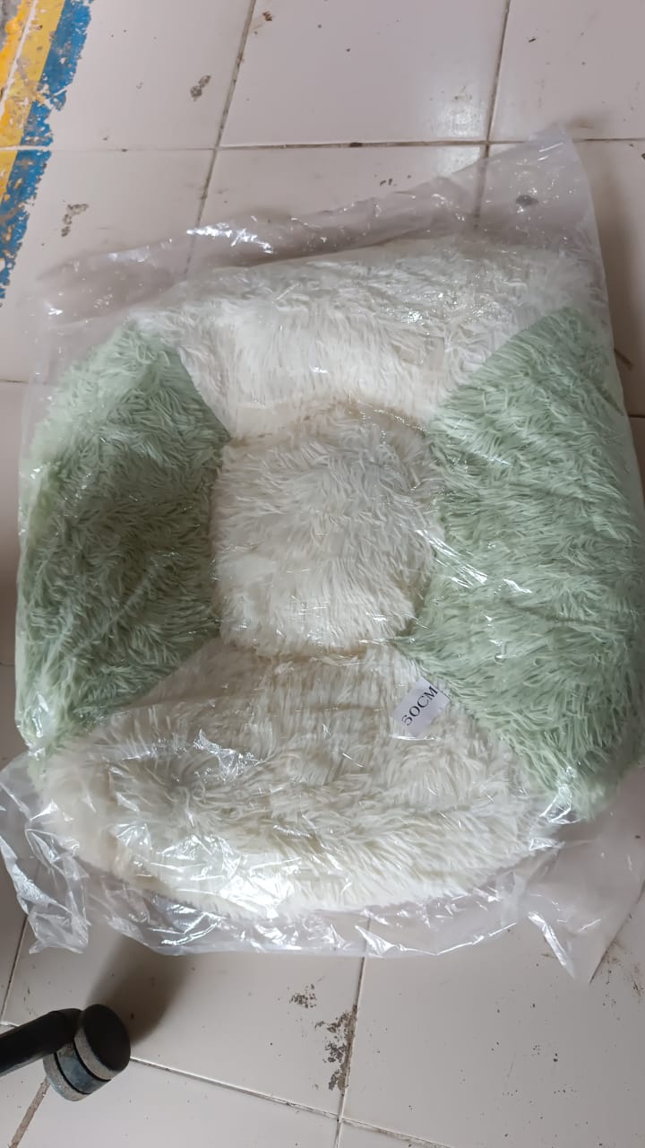 Ultra Soft Fluffy Pet Bed for Cats & Small Dogs – 1 Pc