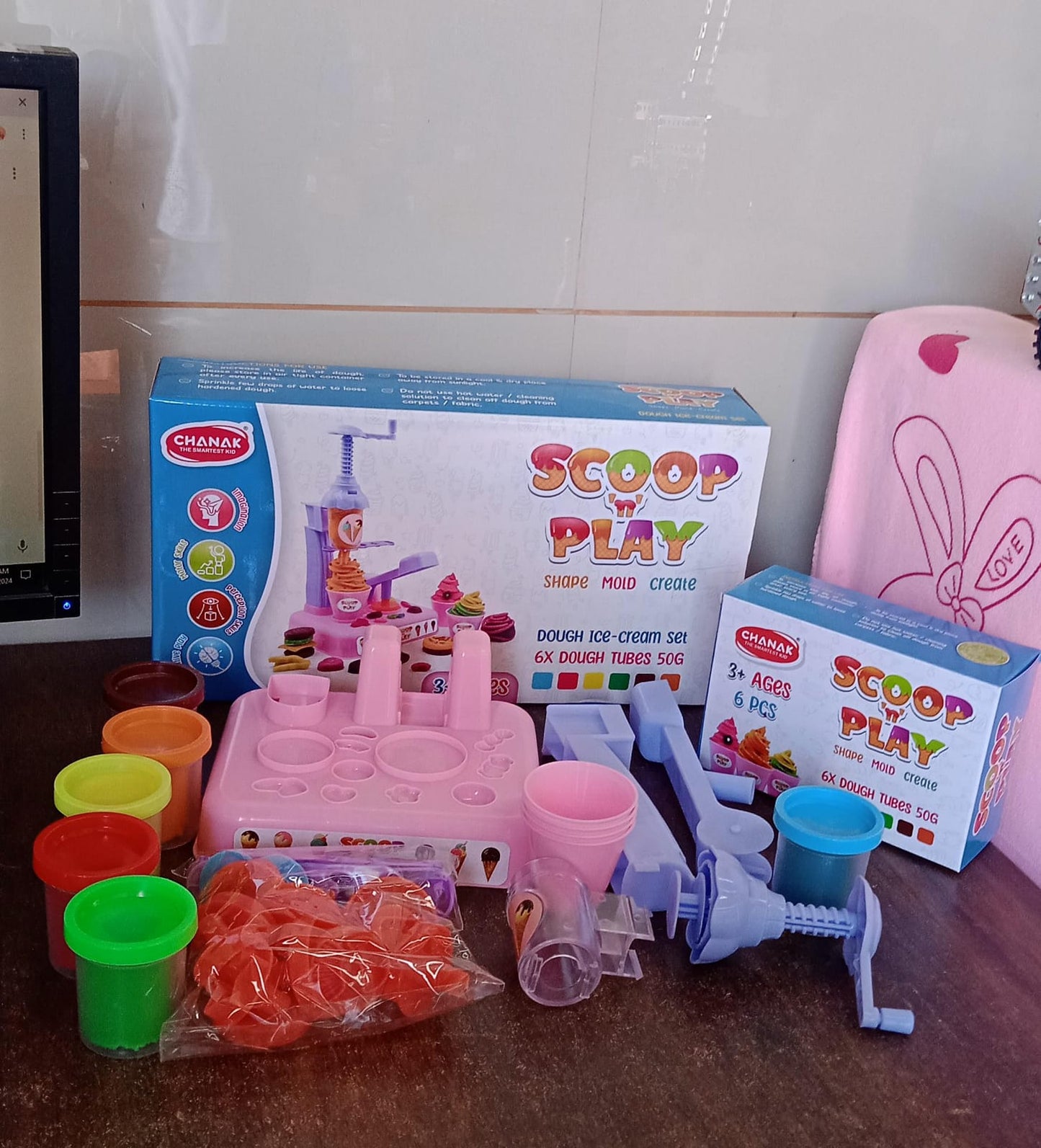 Scoop Play Set, Color Dough for Kids Play Toys, Ice Cream Maker Machine (36 Pcs Set)