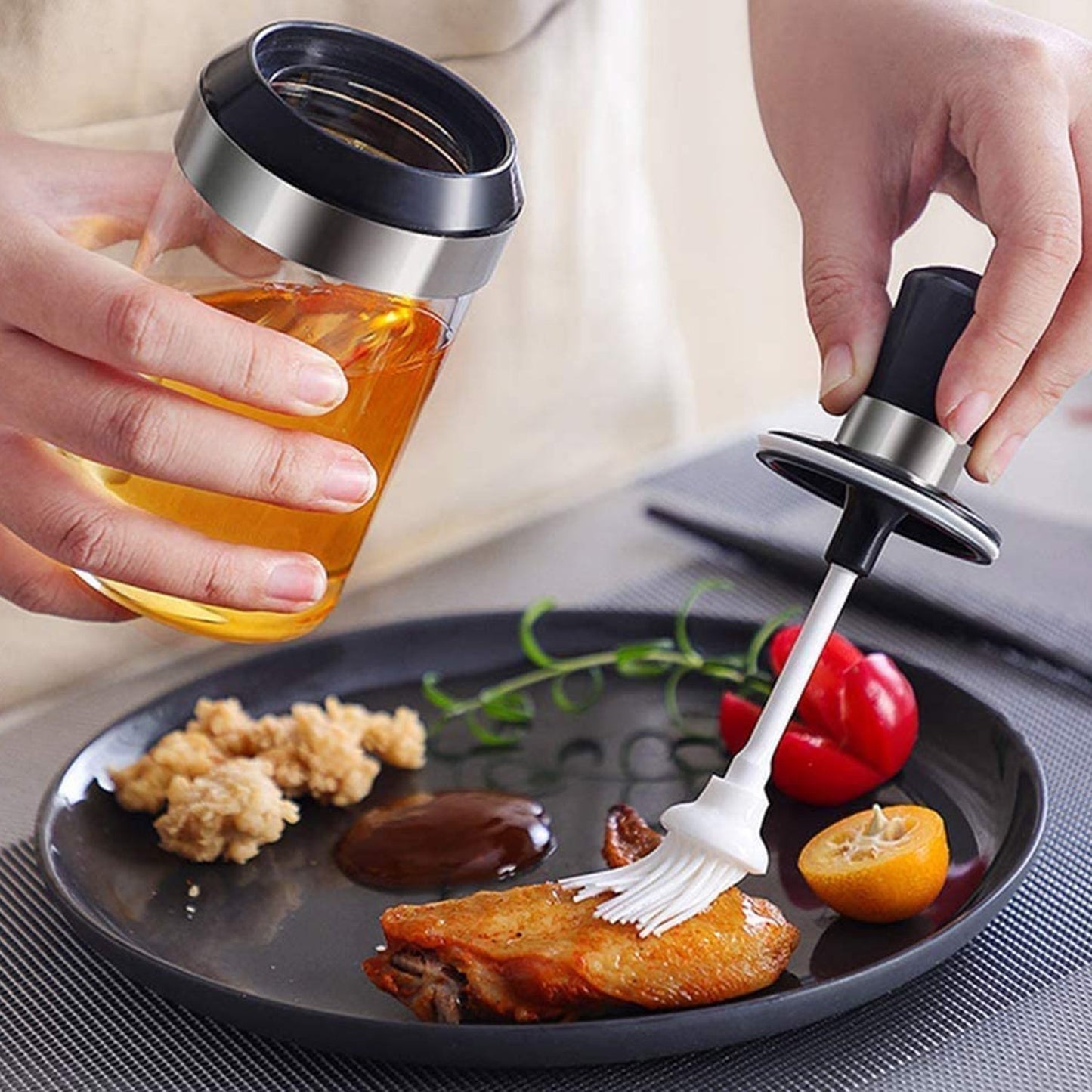 Clear Glass Oil Dispenser Bottle Integrated Silicone Basting Brush (250ml Approx)