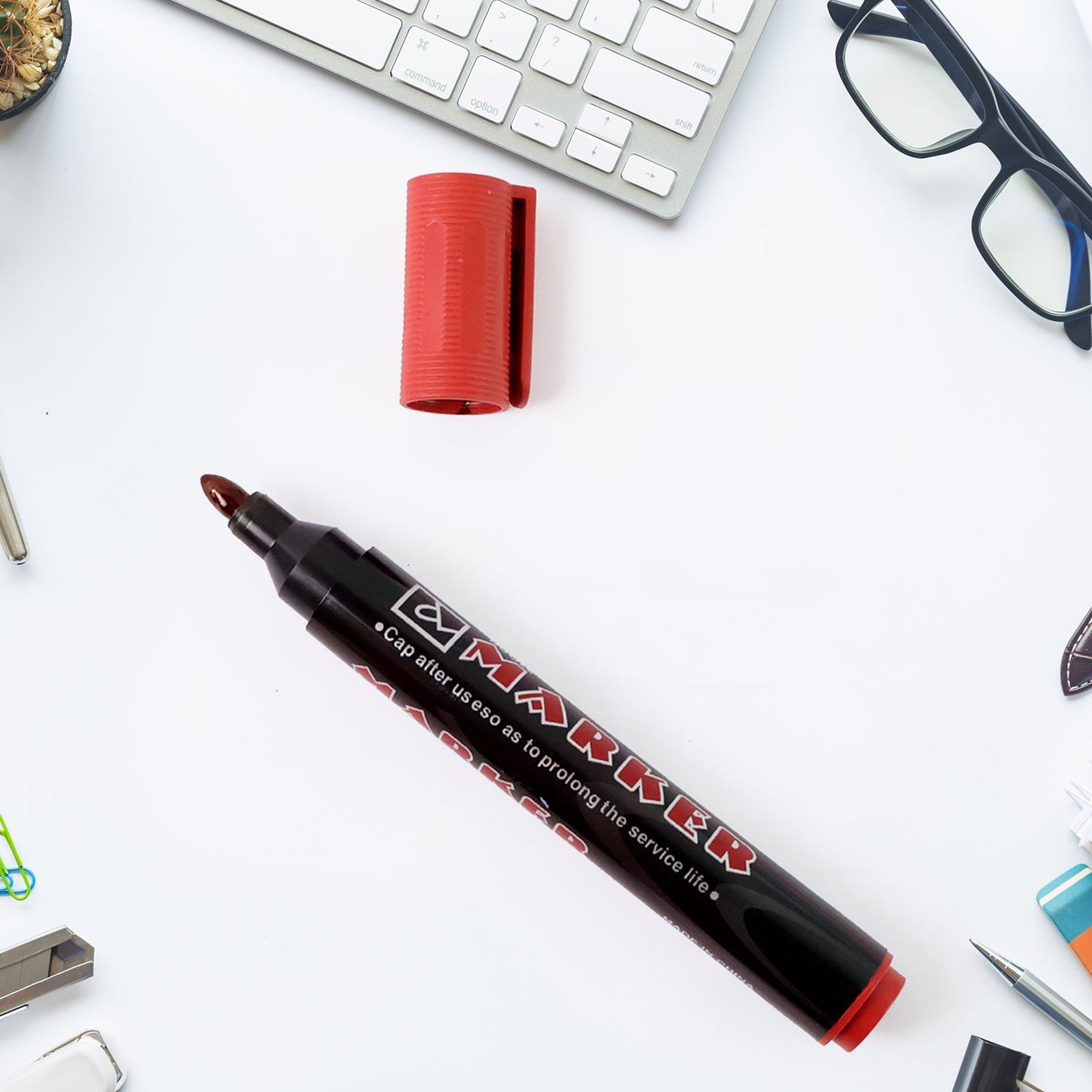 Marker Red Ink, Bold Tip, Quick-Dry Alcohol-BQased Marker (1 Pc)