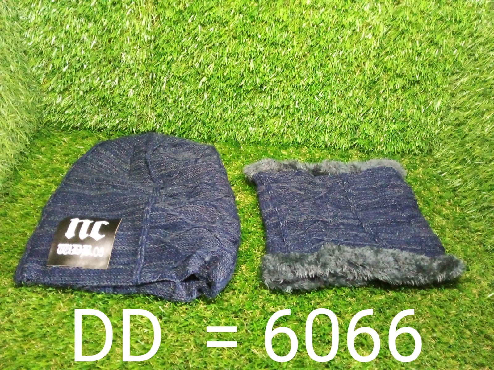 Woolen muffler and beanie combo